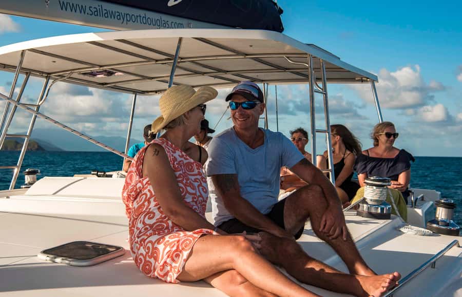Port Douglas: Sunset Sailing Cruise on Luxury Catamaran - Practical tips for a better evening