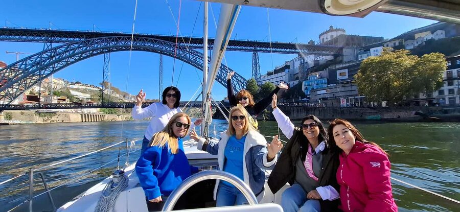 Porto, a cruise with open sails, drinks&snacks - Cais de Gaia, Jardim do Morro, and the Dom Luís Bridge