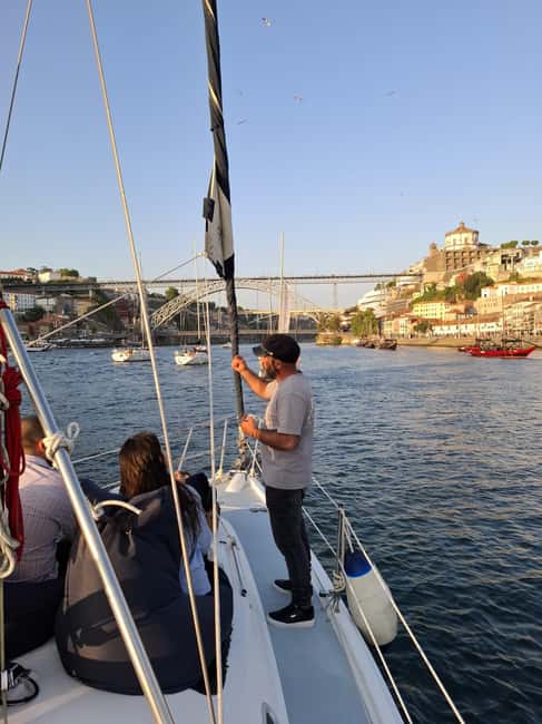 Porto, a cruise with open sails, drinks&snacks - Starting at Douro Marina in Afurada