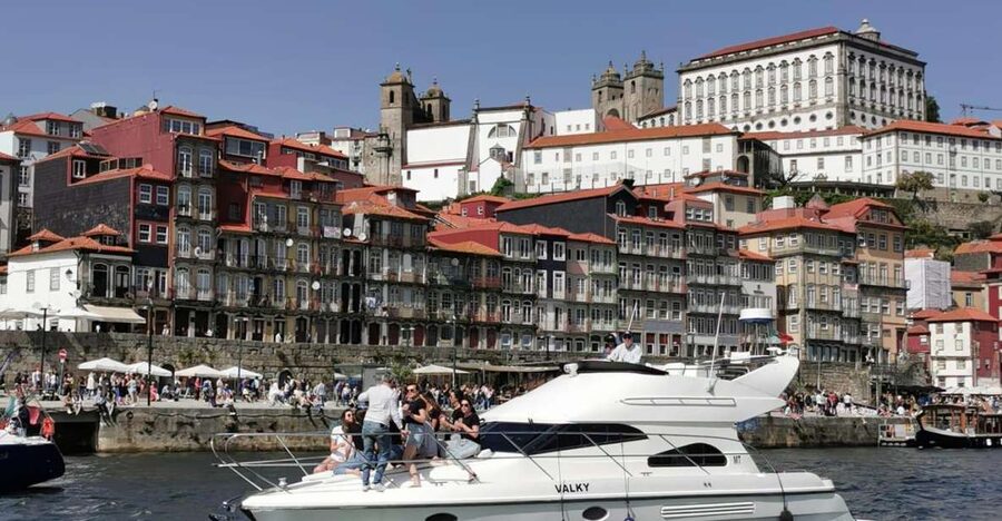 Porto: Luxury Yacht Tour of the 6 Bridges and Douro Estuary - Why the small yacht changes the experience