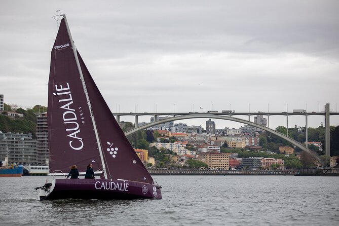Porto: Private Sailing Experience in Douro River - River sailing, with a chance of the Atlantic