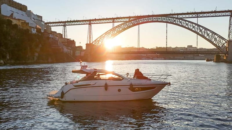 Porto: Private Yacht Cruise with Local Wines & Snacks - Ponte do Infante and Dom Luís Bridge