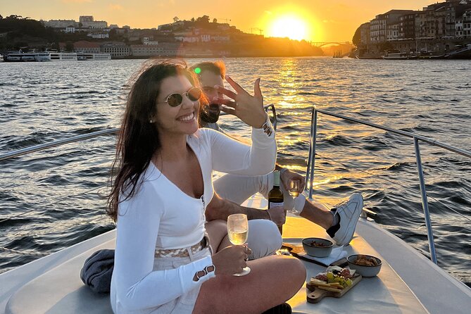 Porto: Private Yacht Experience with Local Wines & Snacks - Why the Douro is the right place for a private boat ride