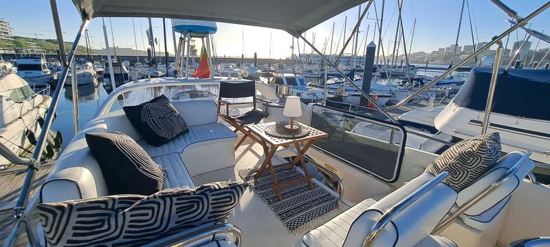 Porto: Private Yacht Tour on Douro River - up to 12 people - Turning toward the Douro Estuary