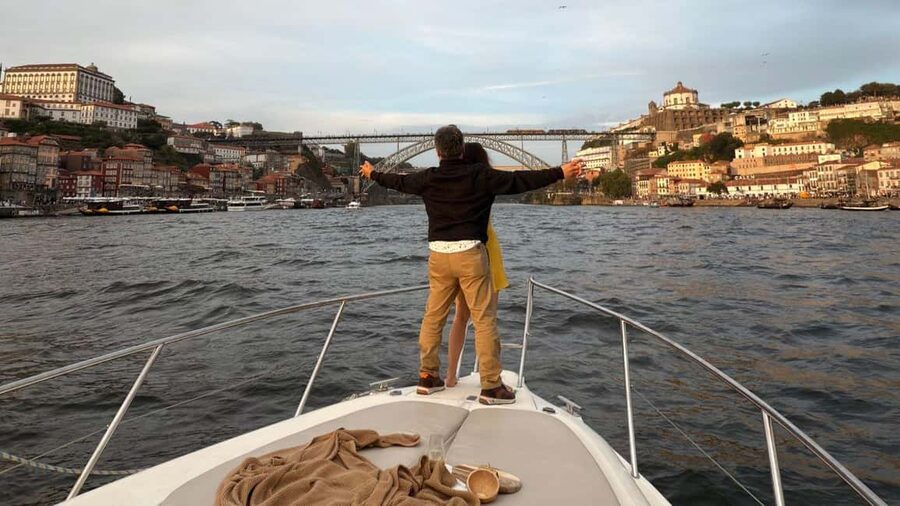 Porto: Private Yacht Tour with Wine, Snacks & 6 Bridges - Why Porto makes sense from the Douro