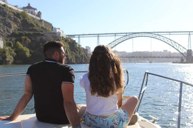 Porto: Private Yacht Tour with Wine, Snacks & 6 Bridges - Starting at Freixo Marina