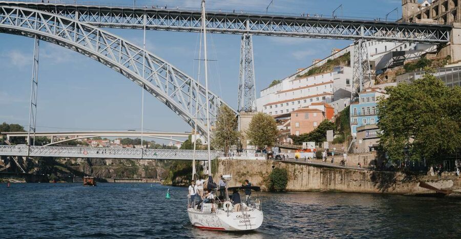 Porto: Romantic Sailboat Cruise - Why Porto looks better from the Douro