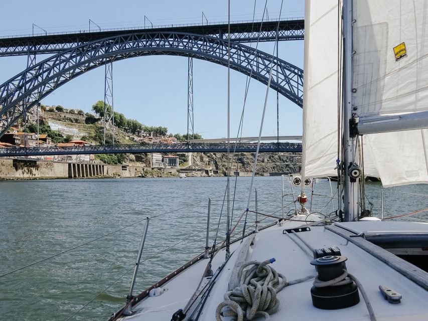 Porto: Romantic Sailboat Cruise - Starting at Marina da Afurada