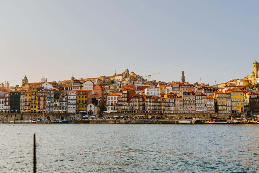 Porto: Sunset Cruise with Welcome Drink in a Sailboat - São Pedro da Afurada and the first open views