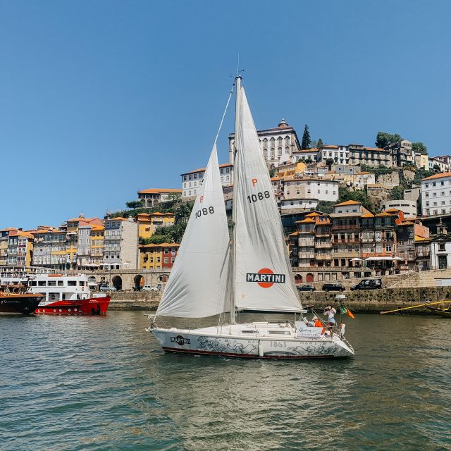Porto: Sunset Cruise with Welcome Drink in a Sailboat - What the seating is really like