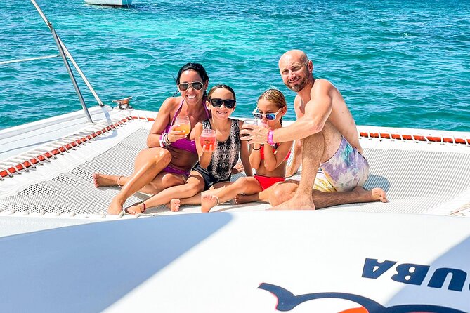 Premium Catamaran Morning Sail: Snorkeling, Mimosas and Brunch - Two Aruba snorkel sites in one easy morning