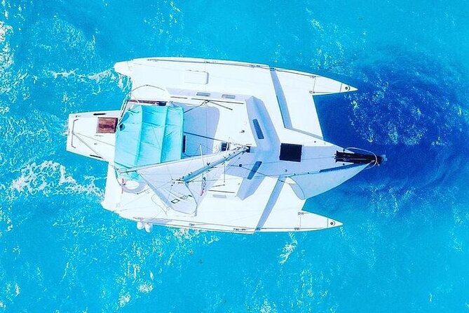 Premium Isla Mujeres Tour by Private Catamaran - A private sail from Playa Tortugas