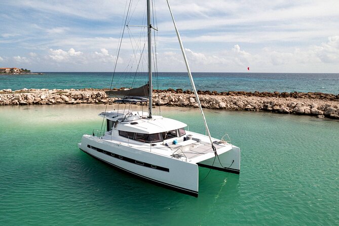 Private 40' Bali Catamaran – Drinks & Food Included - A private boat day rather than a standard cruise