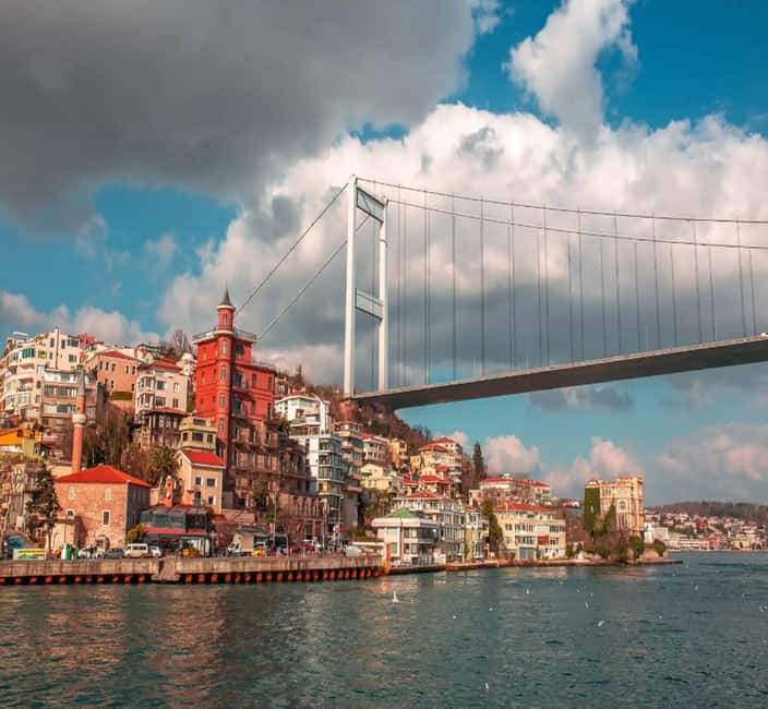 Private Bosphorus Yacht Experience in Istanbul - Anadolu Hisarı and Rumeli Hisarı at the narrow strait