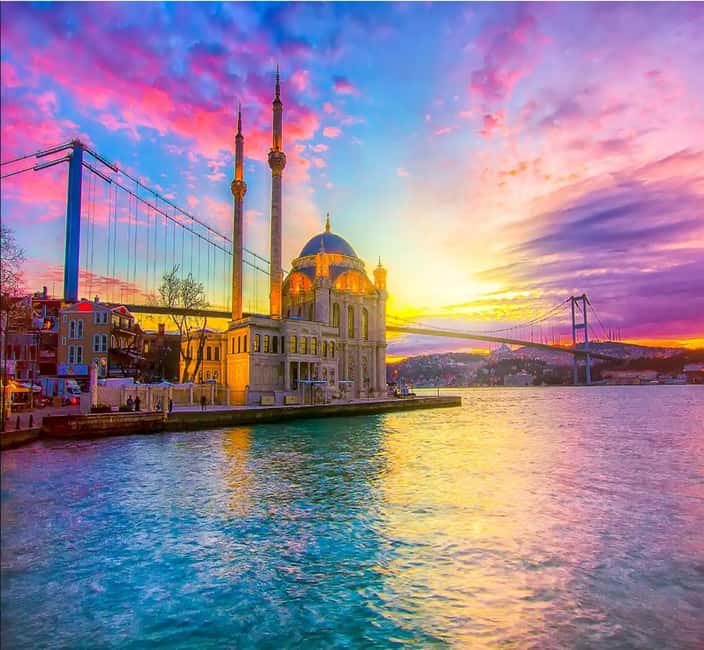 Private Bosphorus Yacht Experience in Istanbul - The return toward the Maiden’s Tower
