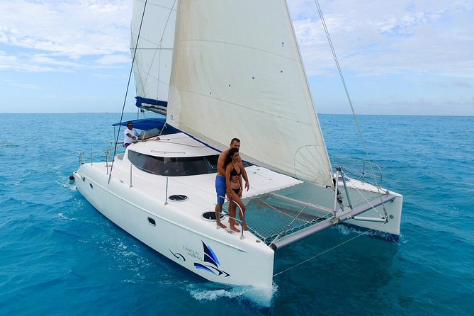 Private Catamaran from Cancun to Isla Mujeres | For up to 30 pepl - Why a private catamaran changes the Cancun day
