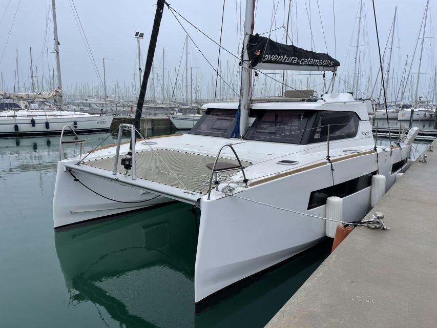 Private Catamaran Tour in Polignano a Mare - What Muna is like on the water