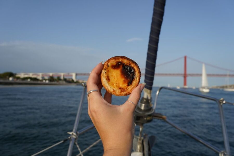 Private Lisbon Sightseeing Sailing Boat Tour with Locals - Is $312 good value for your group?