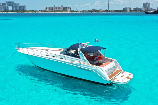 Private Luxury Yacht 55FT Rental in Cancun - One and Two Hours: A Short Cancun Cruise