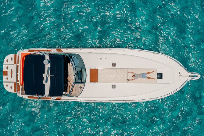 Private Luxury Yacht 55FT Rental in Cancun - Group Size and Seating Matter
