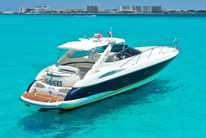 Private Premium Yacht 46FT Rental in Cancún - What the boat day feels like on board
