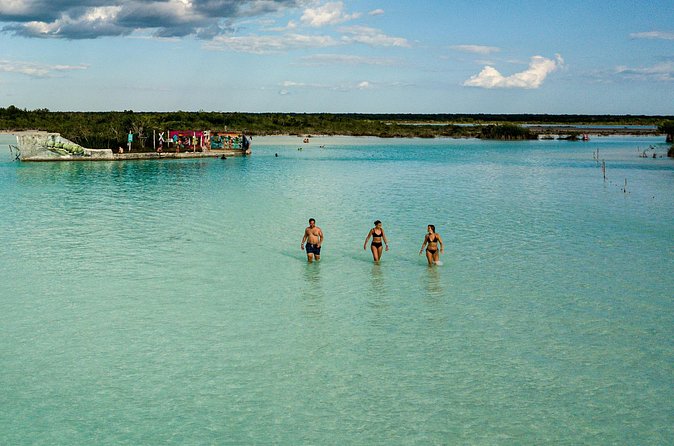 Private Sailing Adventure in Bacalar - Fresh Food, Drinks, and a Friendly Crew
