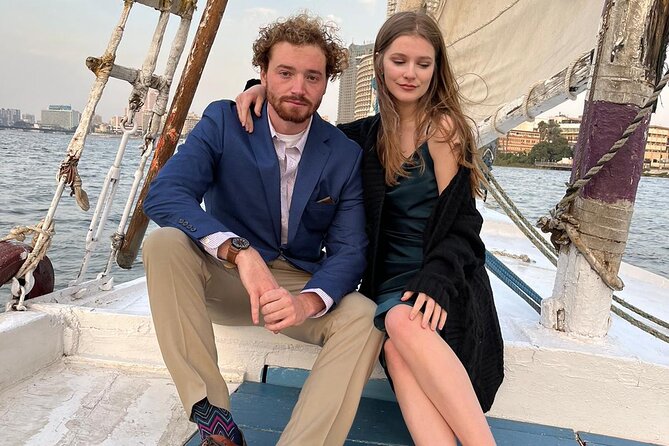 Private sailing boat with its Sailor for one hour or more - Sunset, night lights, and the best time to go