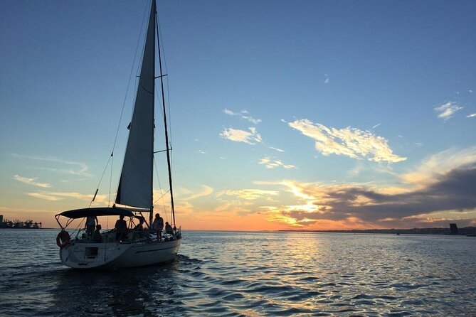 Private Sailing Cruise in Lisbon with Drinks - Why a Tagus sunset cruise works so well