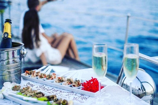 Private Sailing Yacht Charter by Independence from Koh Samui - Practical details that can change your day