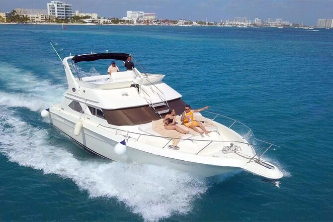 Private SeaRay 47ft Yacht Rental Cancun 23P6 - Six hours for a slower day on the water