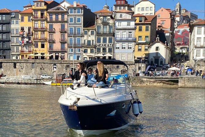 Private tasting in the Douro (1 to 7 people) on a yacht for yourself - Arrábida Bridge, Foz, and the Atlantic end of Porto