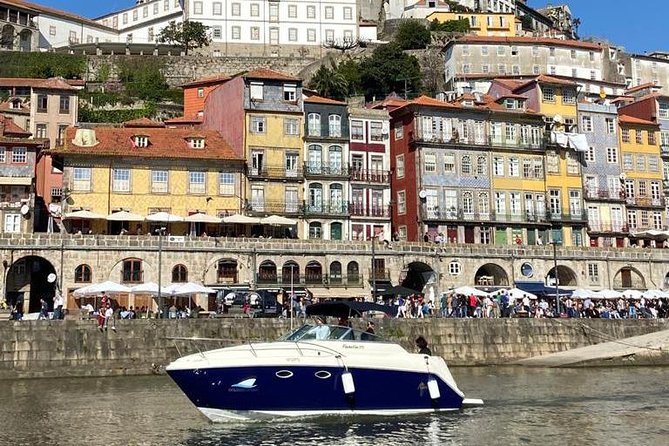 Private tasting in the Douro (1 to 7 people) on a yacht for yourself - The crew makes the difference