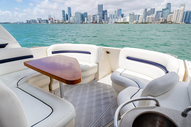 Private tour for 12 people on a 40 ft Yacht, Ft Lauderdale bay - Four hours: the best balance for most groups
