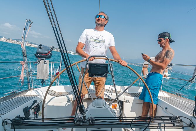 Private tour on a sailboat Swim and stand up paddle Antibes cape - Drinks, snacks, and the feel on board
