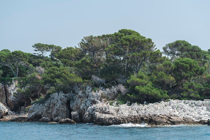 Private tour on a sailboat with apéritif at sunset on Antibes - The Sunset Aperitif