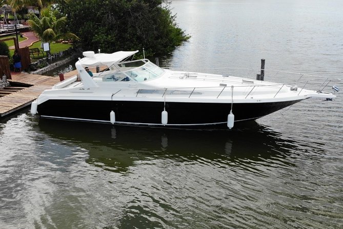 Private Yacht 46ft Sea Ray Snorkel up to 15 pax 23P2 - A private yacht day on Cancun Bay