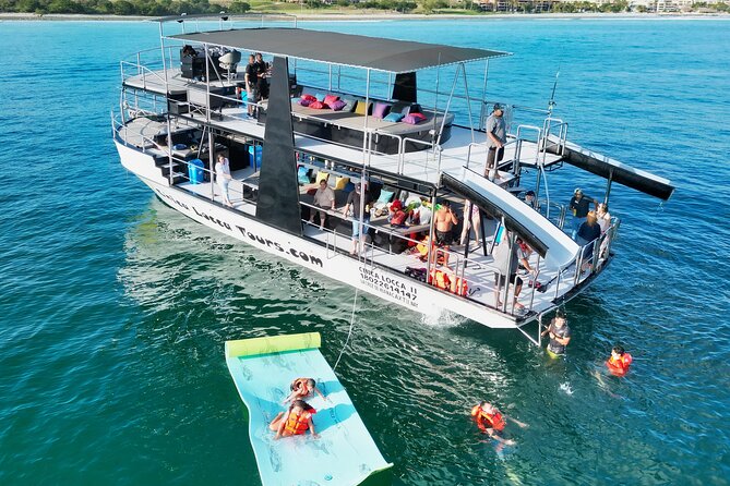 Private Yacht Charter ChicaFUN 2 Waterslides All Inclusive - A private yacht day built around your group