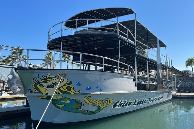 Private Yacht Charter ChicaFUN 2 Waterslides All Inclusive - What the crew adds to the day