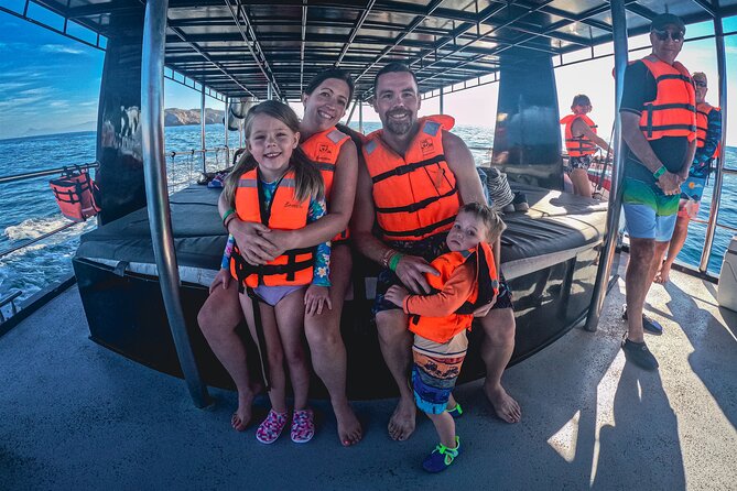Private Yacht Charter ChicaFUN 2 Waterslides All Inclusive - What the four-hour schedule can and cannot do