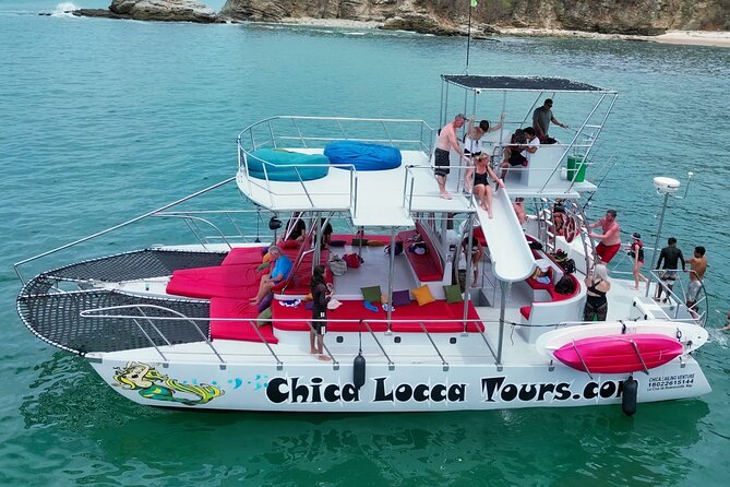 Private Yacht Charter ChicaFUN 3 Waterslides All Inclusive - Waterslides, swimming, and a boat full of toys