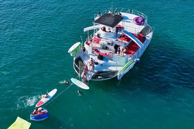 Private Yacht Charter on ChicaFun 1 Waterslides all inclusive - The water activities are the real attraction
