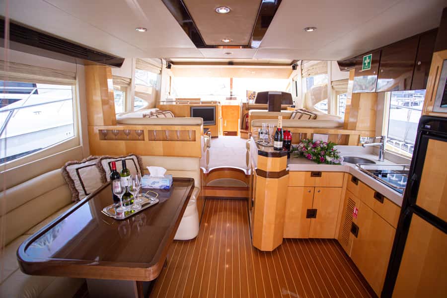 Private Yacht Dubai: 56ft - Key points to know before you book