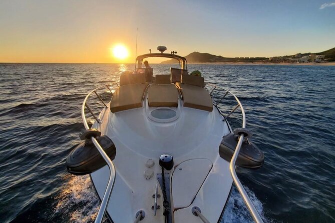 Private yacht rental for 2 hours - A private yacht instead of a crowded harbor boat