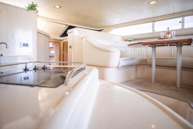 Private Yacht Rental Sea Ray 46ft Cancun 23P3 - The main cautions about the yacht