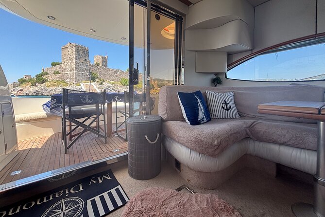 Private Yacht Tour in Bodrum at Sunset with Dinner - 3 Hours - Sunset views and the return to Bodrum