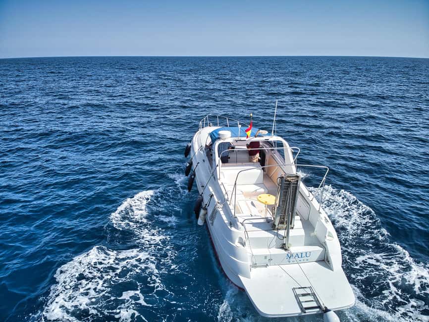 Puerto de Mogán: Private yacht for up to 9 people - Leaving Puerto de Mogán for the open sea