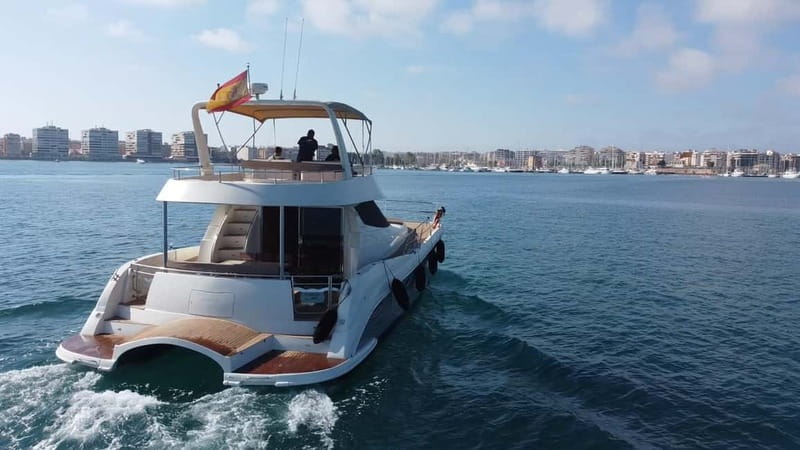 Puerto del Carmen: Private Sunset Catamaran Tour with Drinks - Key points to know before you book