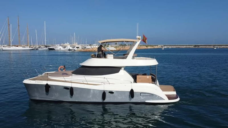 Puerto del Carmen: Private Sunset Catamaran Tour with Drinks - FAQ