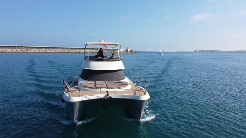 Puerto del Carmen: Private Sunset Catamaran Tour with Drinks - Two hours between Puerto del Carmen and the sunset