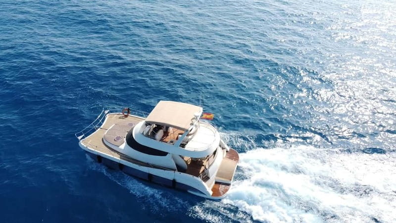 Puerto del Carmen: Private Sunset Catamaran Tour with Drinks - Should you book this Puerto del Carmen catamaran?